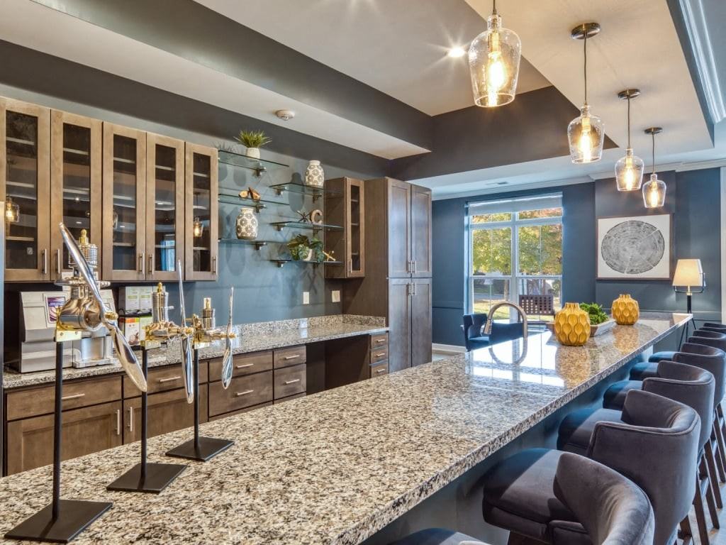 Crossroads Station Apartments - Photo 5 of 27