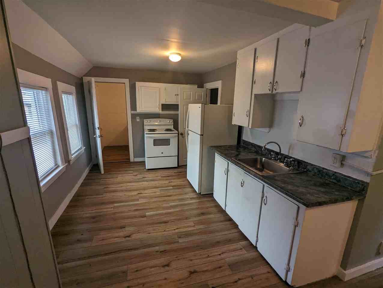 25 Crescent St #2 - Photo 3 of 8