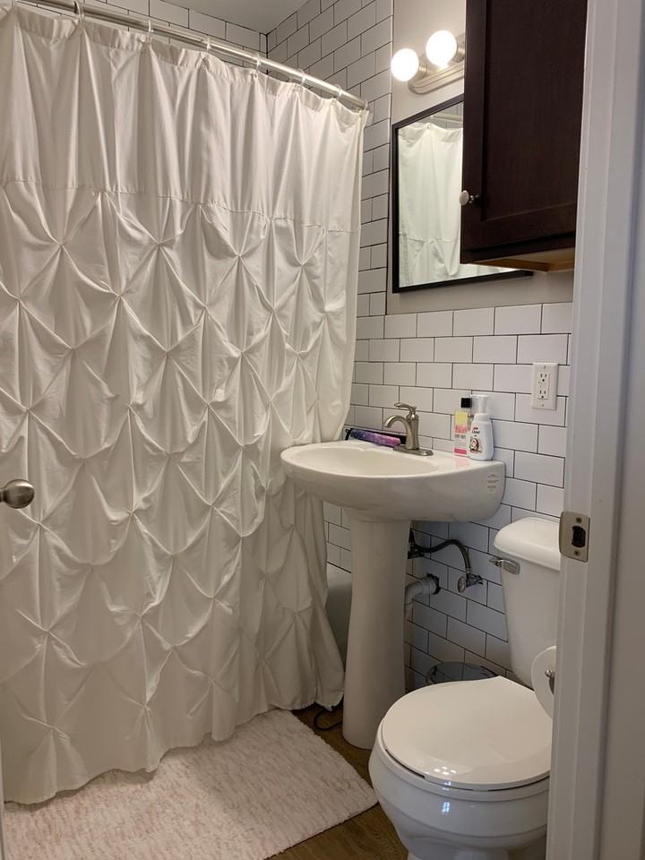 Modern Farwell Ave Apartments - Photo 2 of 20