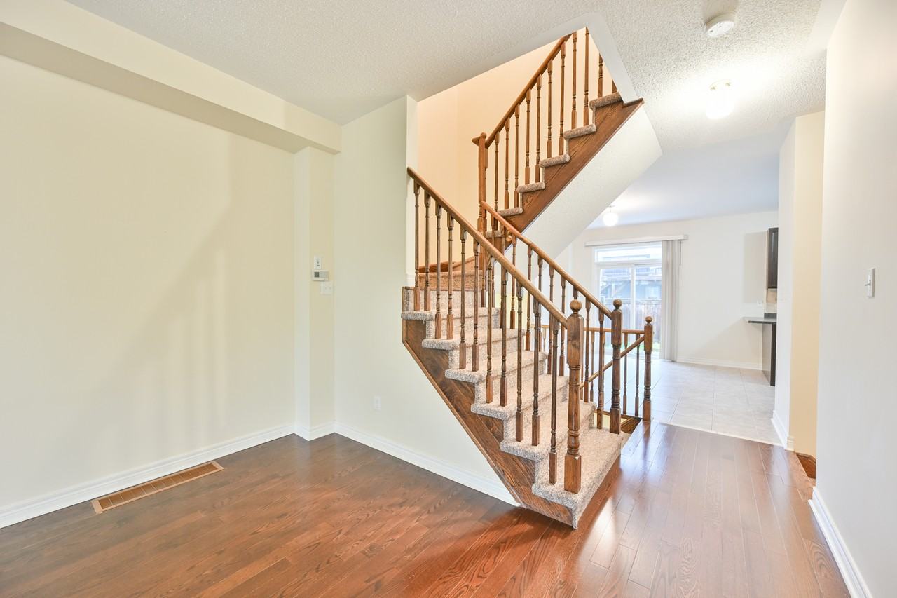 10 Lundigan Drive - Photo 3 of 20