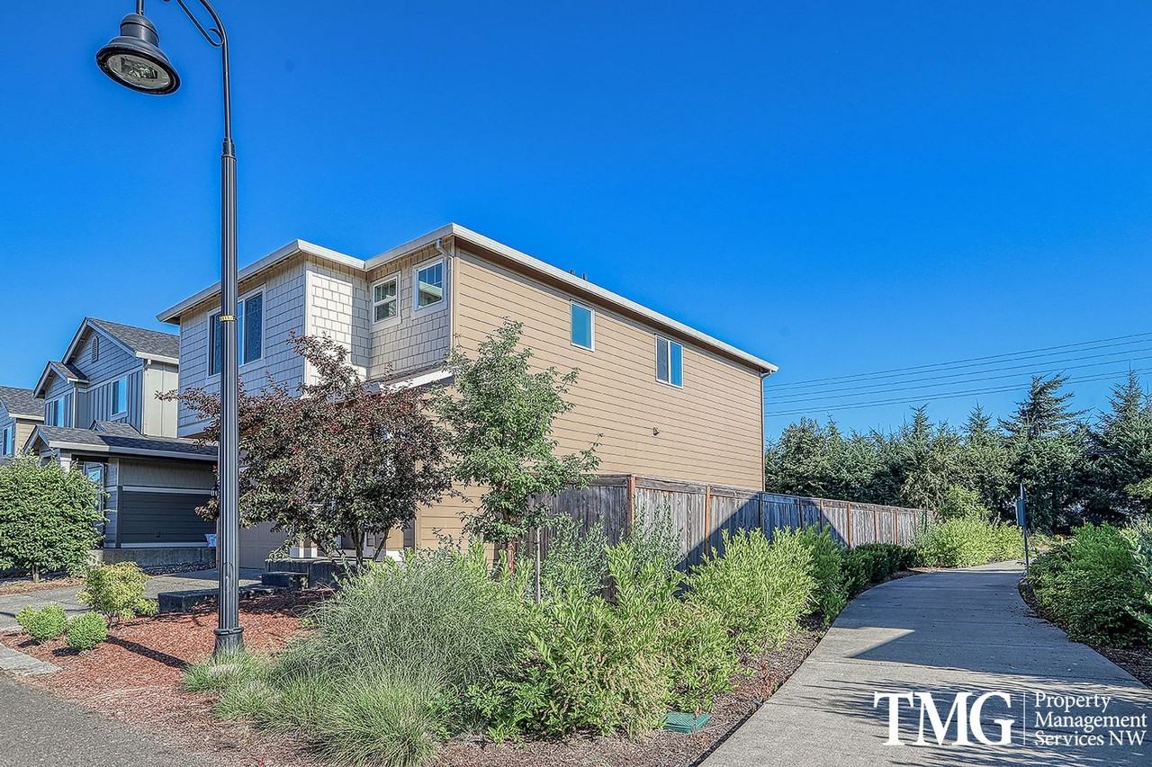 12918 Ne 118th Way - Photo 3 of 33