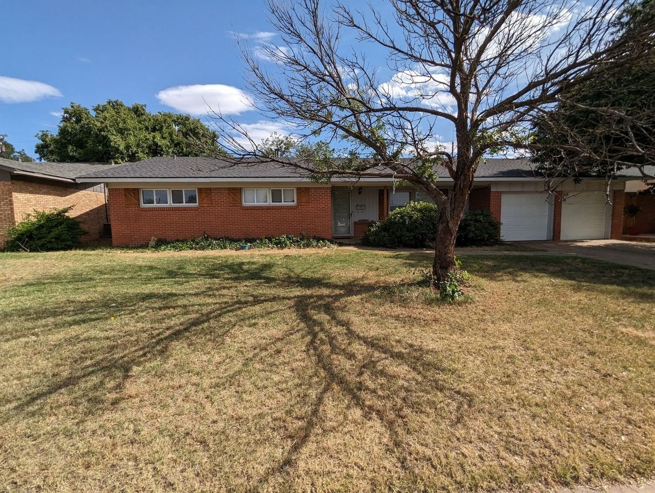 2115 66th Street - Photo 2 of 35