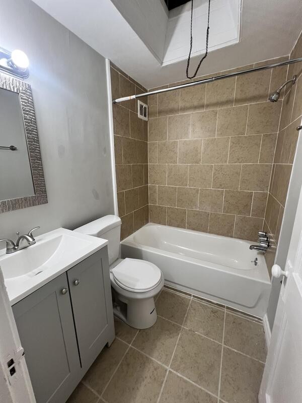 3757 Richmond St - Photo 2 of 14