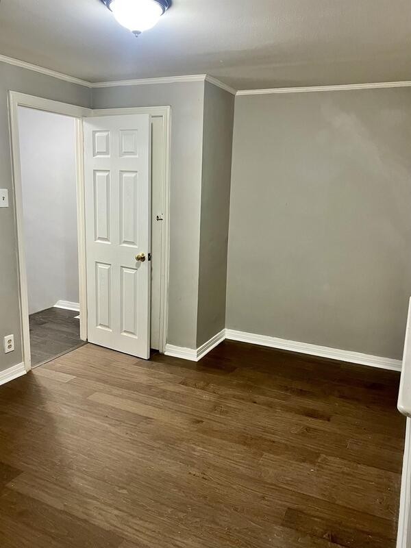 3757 Richmond St - Photo 3 of 14