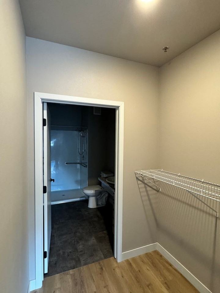 JP Place - Photo 3 of 14