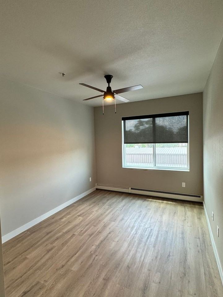 JP Place - Photo 5 of 14