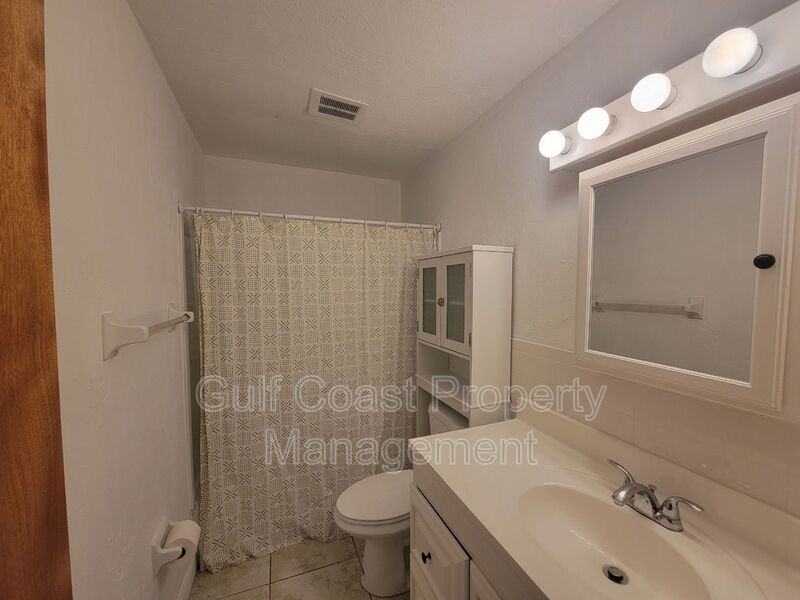 4512 86th Street Ct W #A - Photo 5 of 5