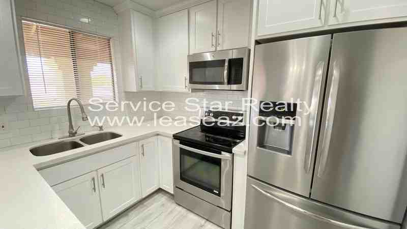 4313 N 21st Dr #3 - Photo 6 of 18