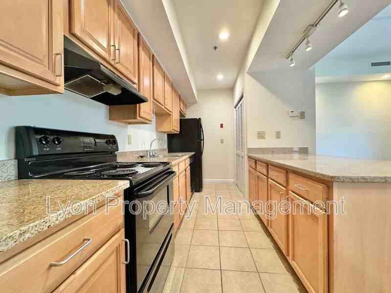 71 Union St #207 - Photo 2 of 8