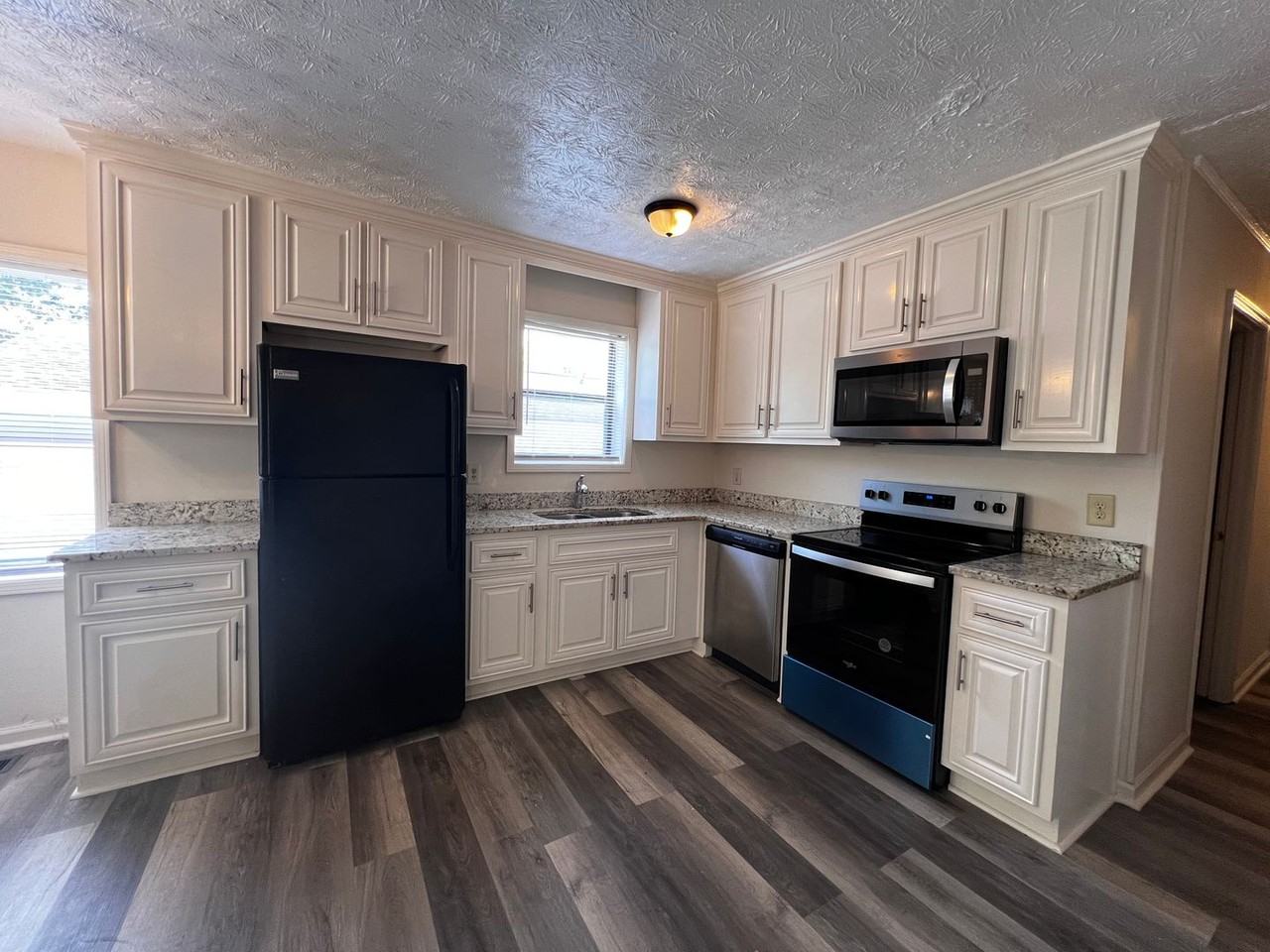 262 Colima Ave - Photo 3 of 6