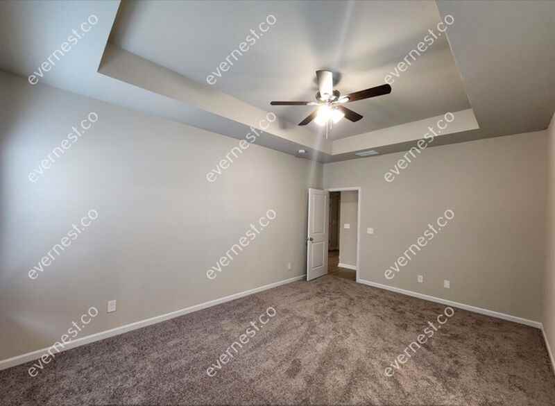 146 Culver St - Photo 3 of 26