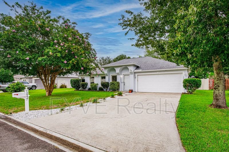 12227 Moose Hollow Dr - Photo 3 of 32