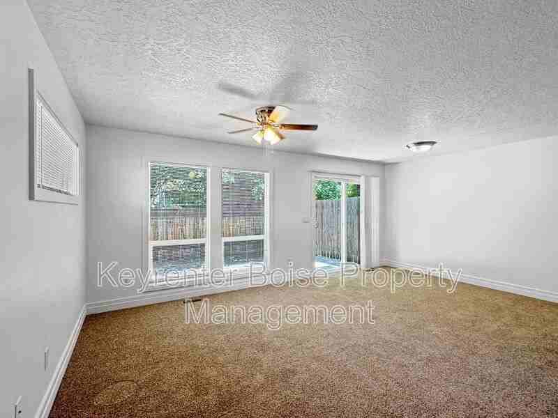 2144 S Dorothy Ave - Photo 2 of 19