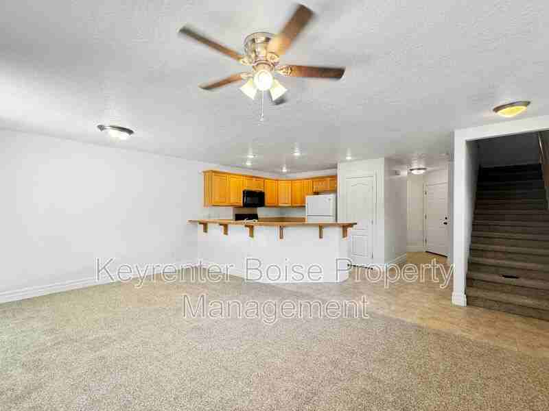 2144 S Dorothy Ave - Photo 3 of 19