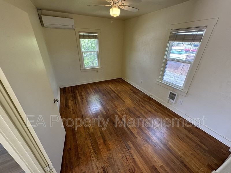 116 Maple St Se #2 - Photo 4 of 11