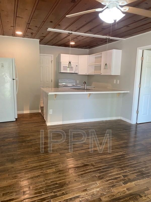 1723 Warren St - Photo 5 of 7