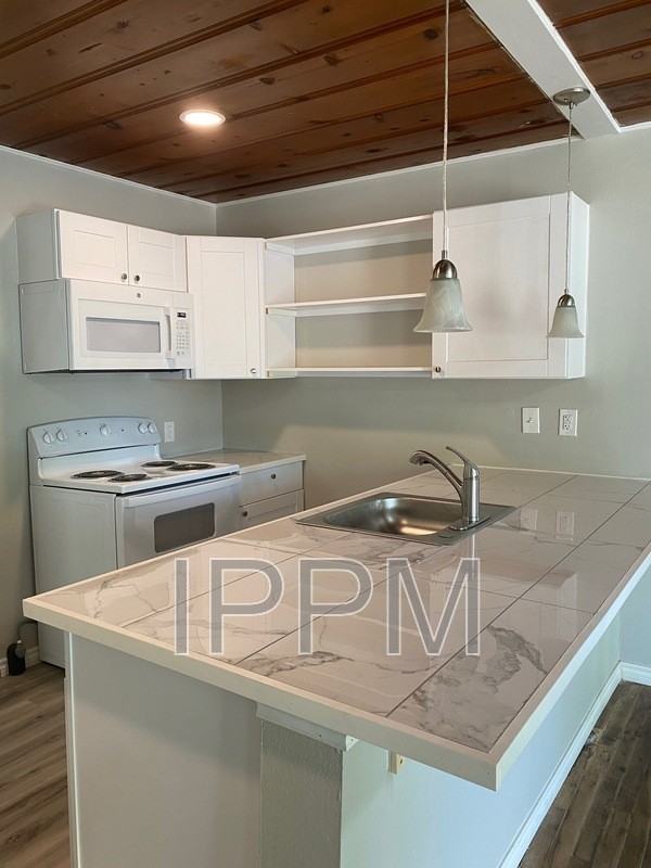 1723 Warren St - Photo 6 of 7