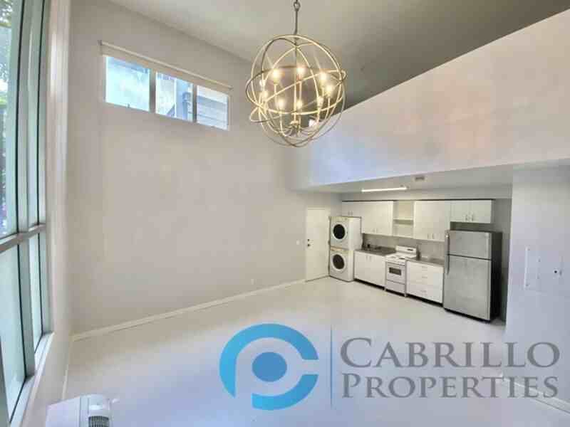 908 G St #11 - Photo 2 of 7