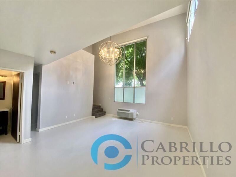 908 G St #11 - Photo 4 of 7