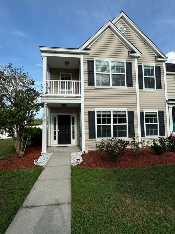 3 Timber Crest Ct, Savannah, GA 31407 4 Bedroom House for 2,300/month