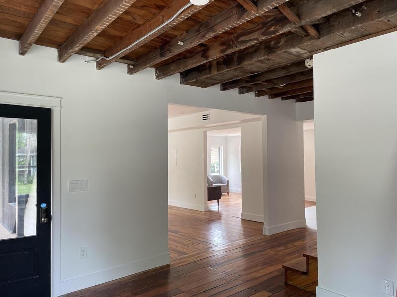 941 Pennsylvania St - Photo 3 of 35