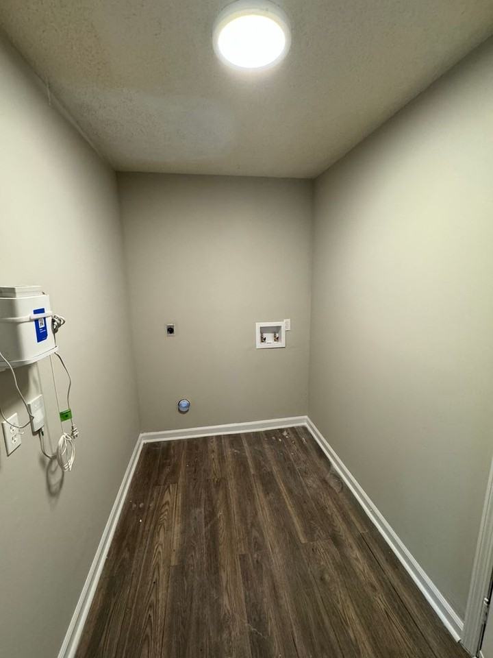 2816 Coosa Circle Northwest - Photo 7 of 11