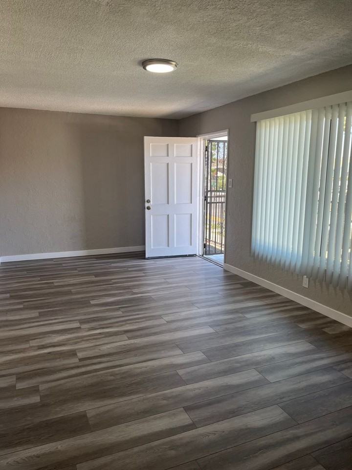 KOSOO 13 - Photo 2 of 8