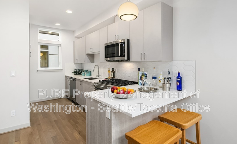 2118 3rd Ave N - Photo 3 of 13