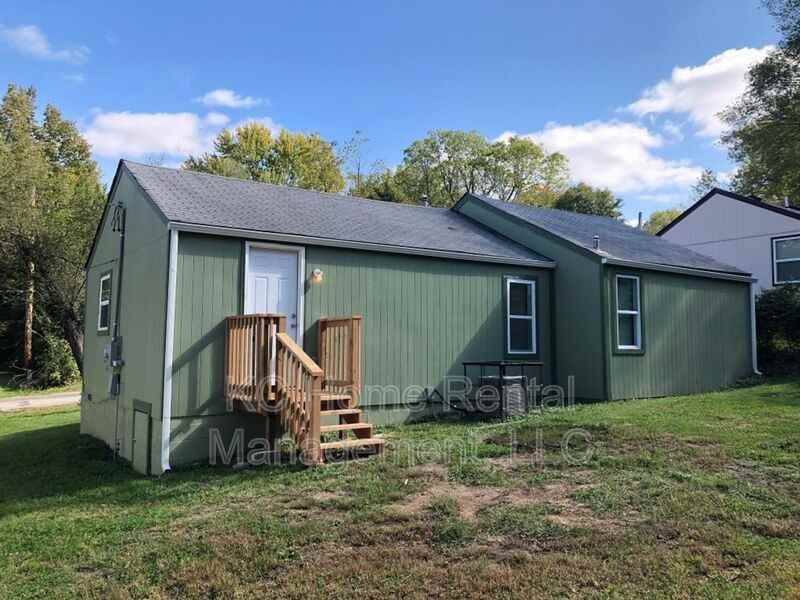 5134 Booth Ave - Photo 3 of 21