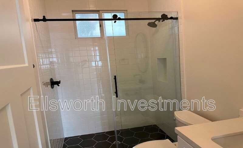 2936 Beech St - Photo 6 of 9