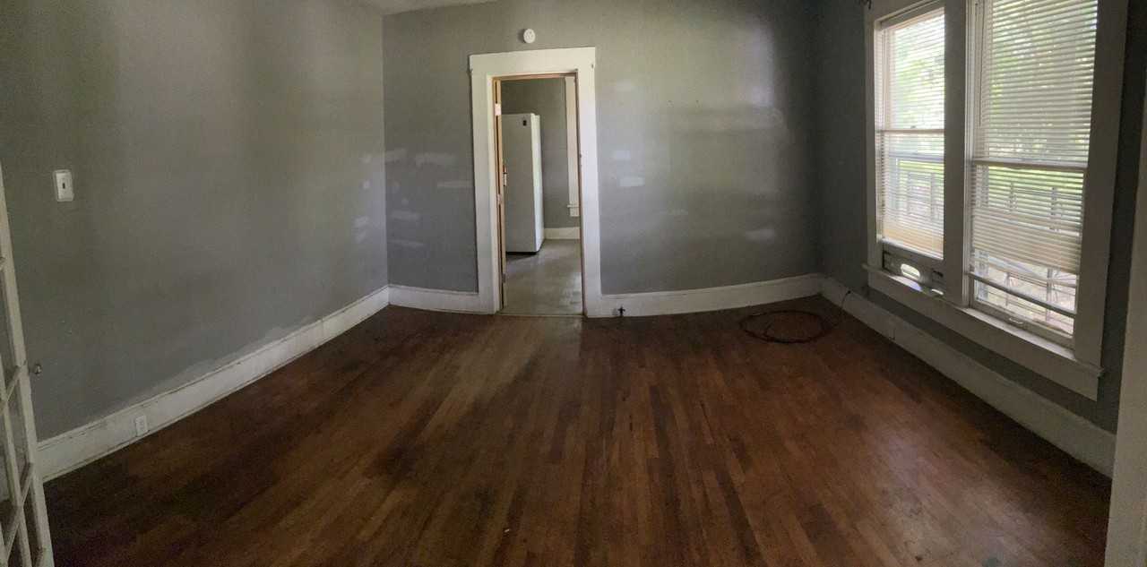 360 E 69th St - Photo 3 of 11