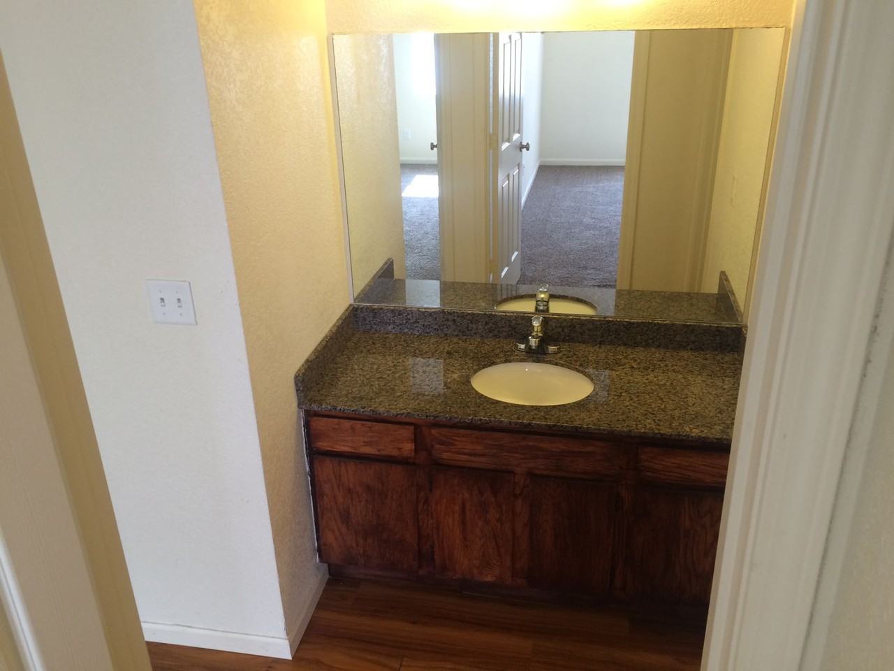 Bluejay Apartments - Photo 5 of 8