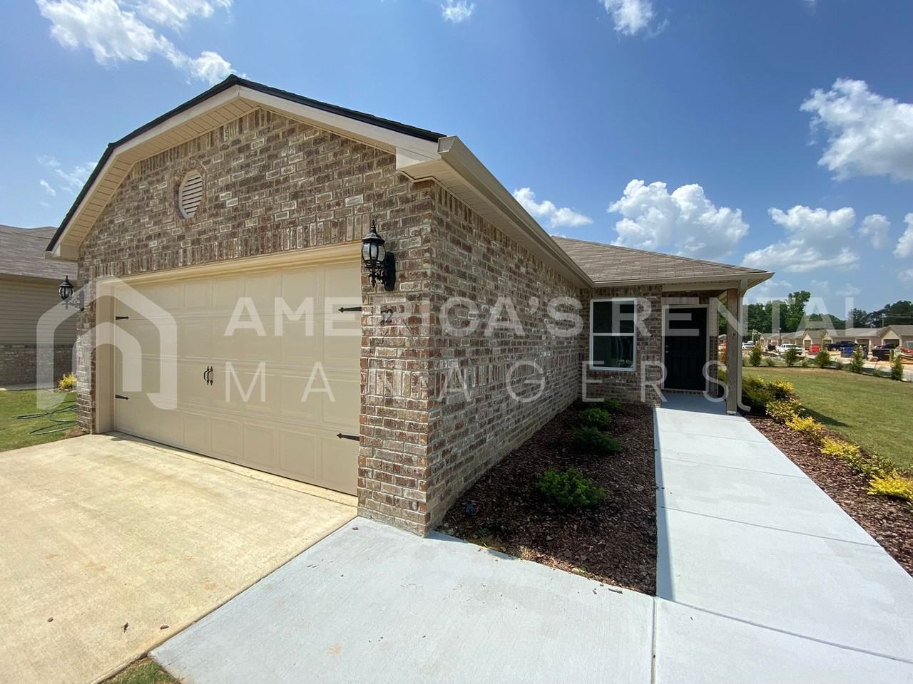 52 Cottage Ln - Photo 2 of 34