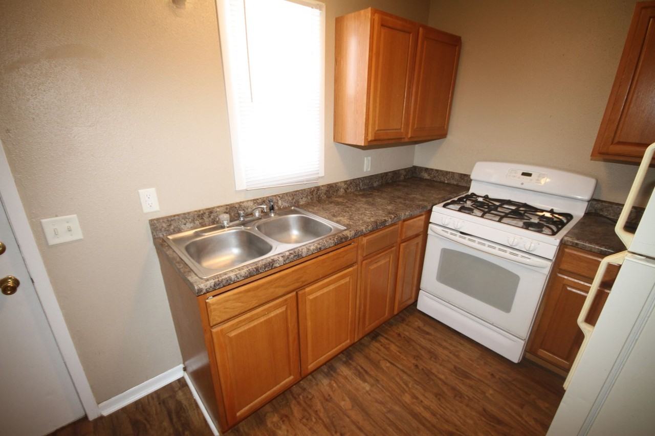 McKinley Houses - Photo 3 of 13