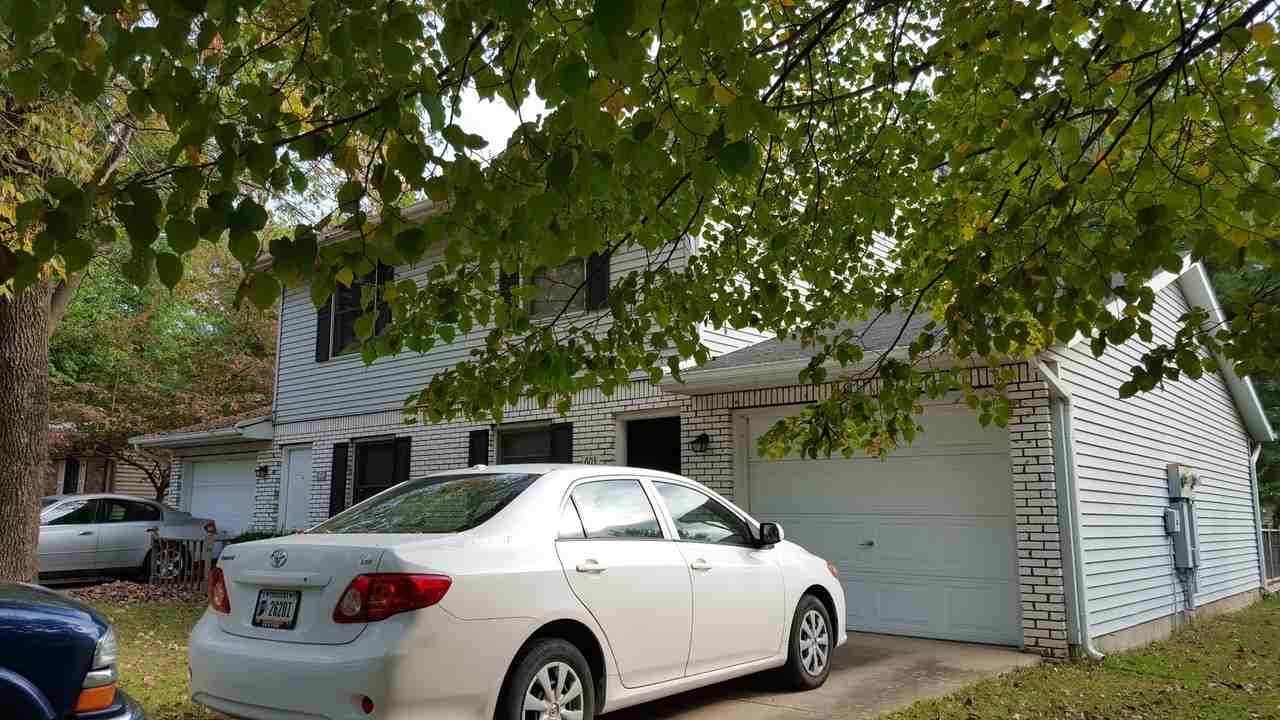 601 S Park Square Dr - Photo 4 of 21