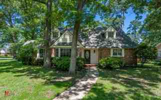 featured image of 656 Albemarle Dr