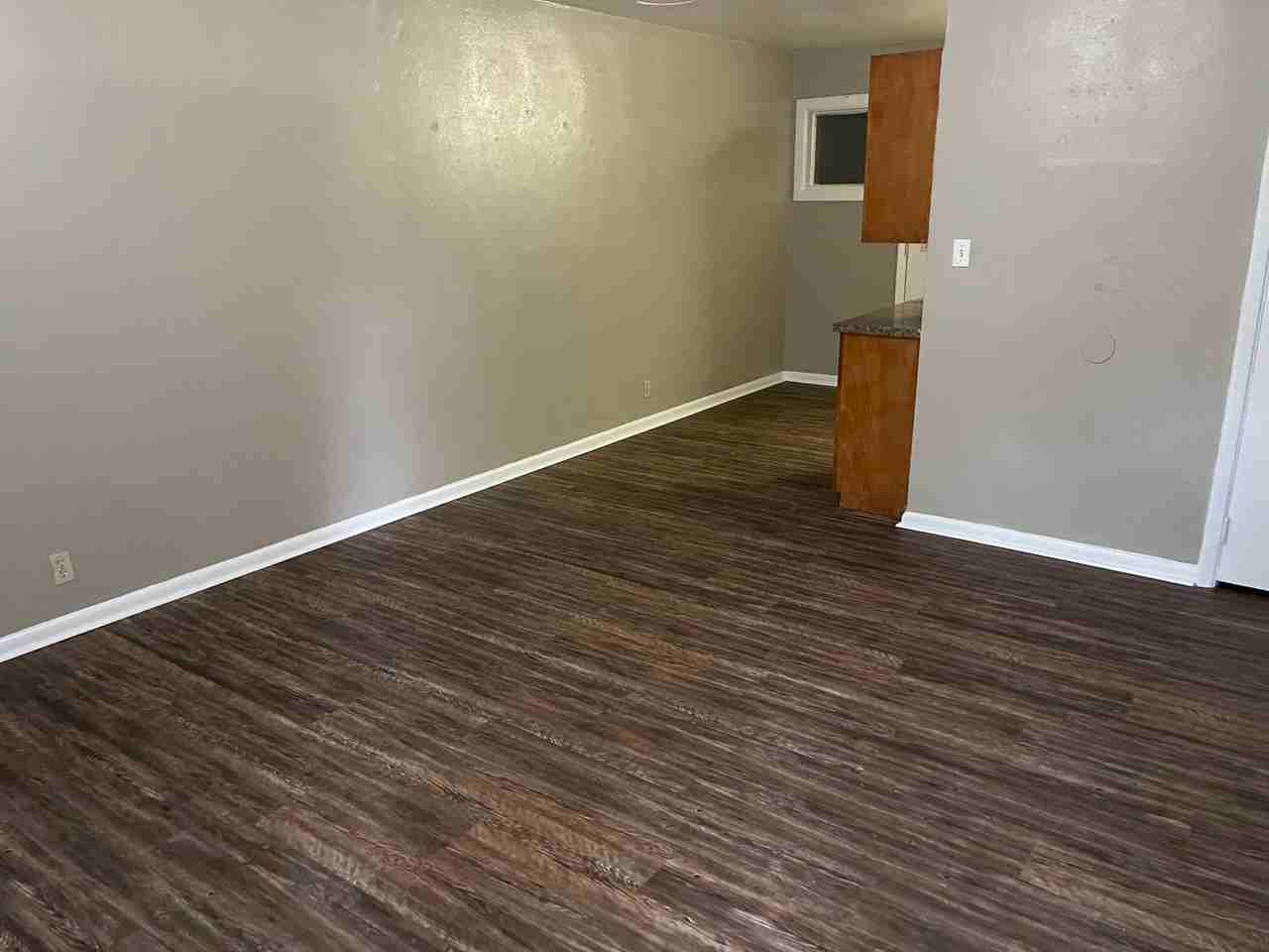 1912 Nannette St - Photo 2 of 15