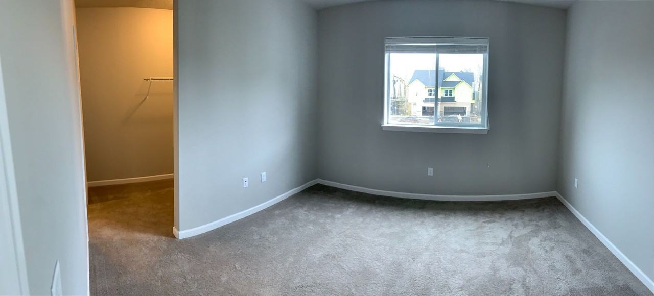 807 Water Ave Ne - Photo 3 of 30