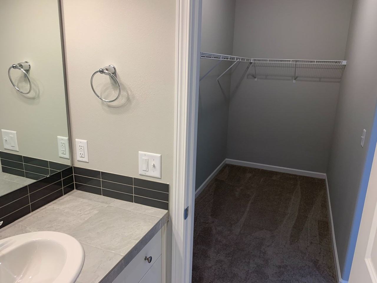 807 Water Ave Ne - Photo 5 of 30