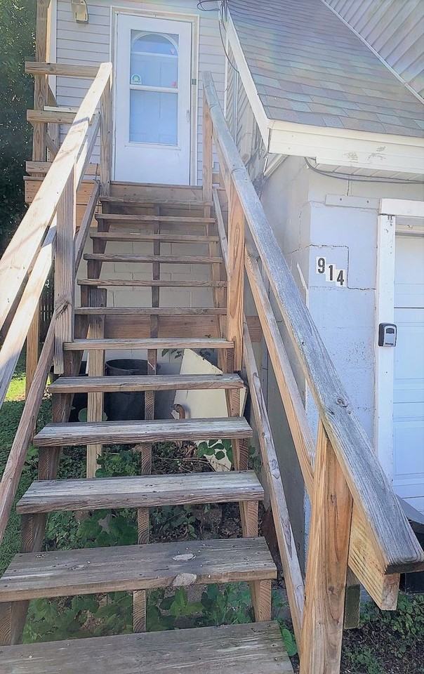 914 Madison Ave - Photo 3 of 12