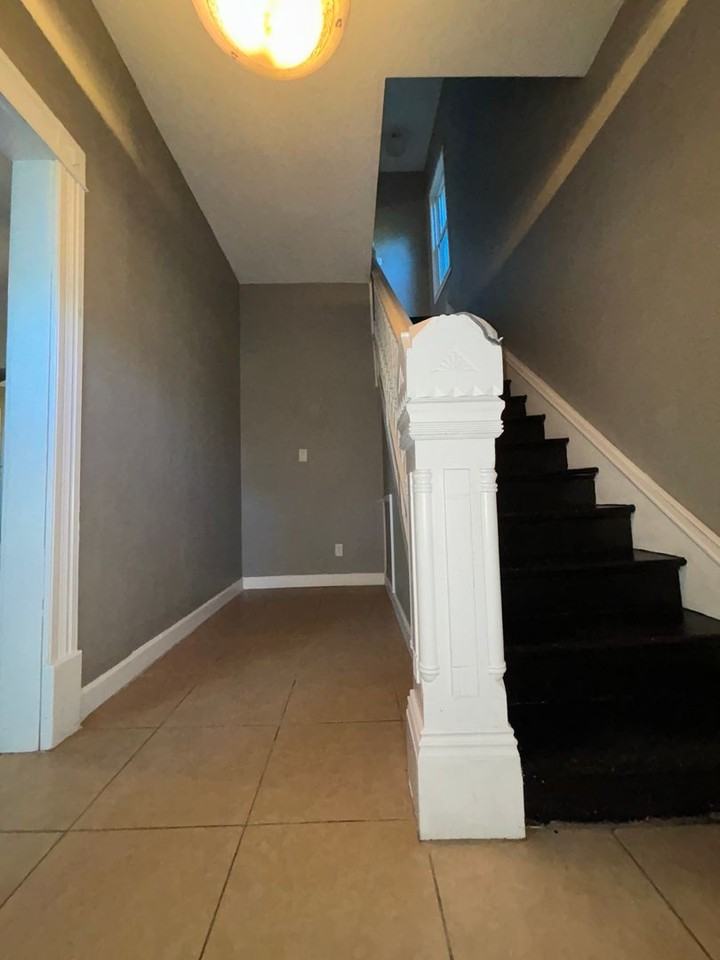 2251 N Benton Ave - Photo 2 of 20