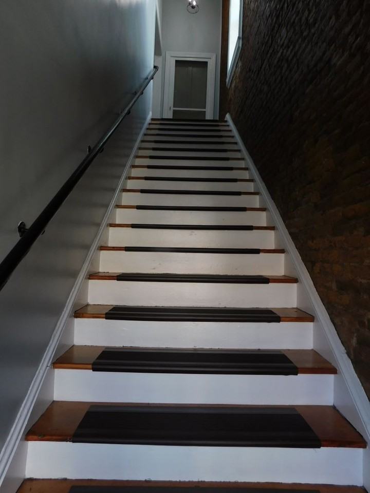 27 W Main St - Photo 3 of 16