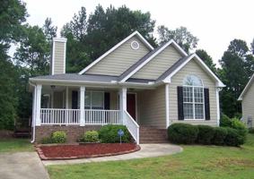 featured image of 2777 Clifton Ave