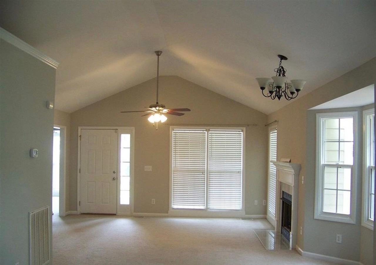 2777 Clifton Ave - Photo 3 of 7