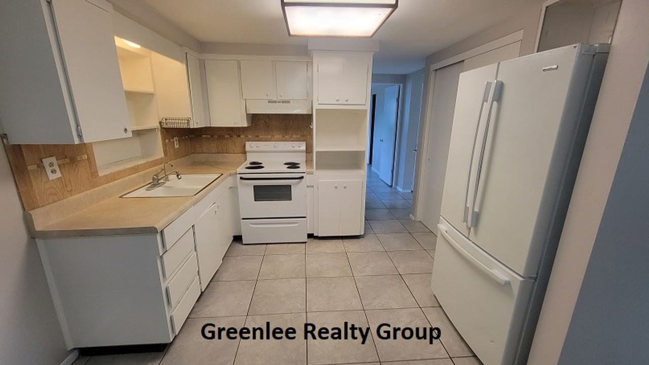 4536 Belfast Dr - Photo 7 of 20