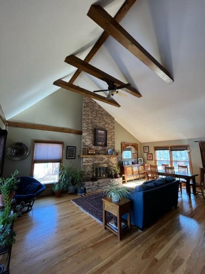 3802 White Pine Dr E - Photo 4 of 20