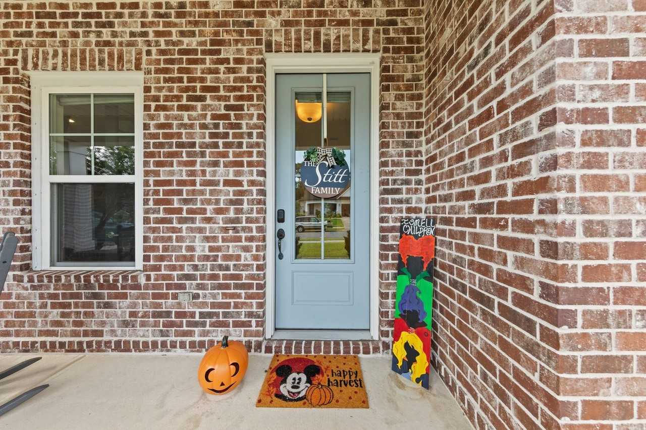 802 Raihope Way - Photo 4 of 50