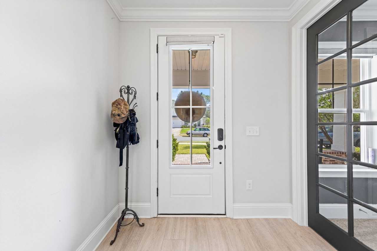 802 Raihope Way - Photo 5 of 50