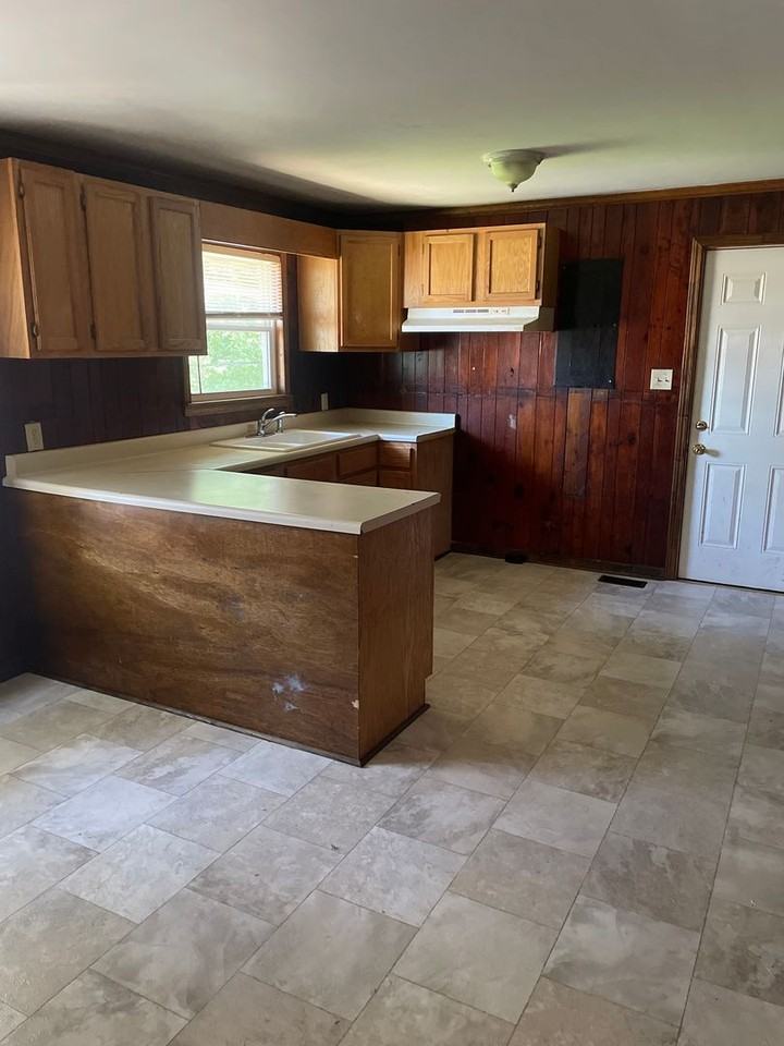 2037 Althea St - Photo 3 of 8