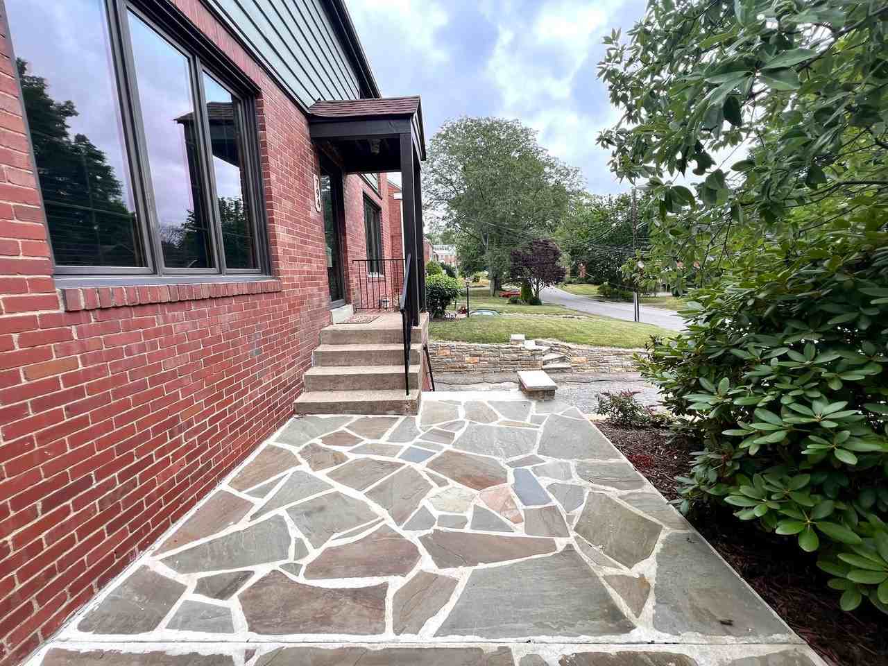 794 Chalmers Pl - Photo 3 of 48